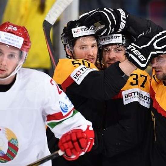 Германия обыграла Беларусь, Дания - Латвию в серии буллитов